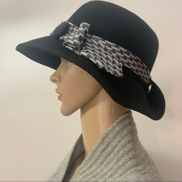 Vintage 60’s Mid Century Black Gray Wool Cloche Boho Fashion Hat main image 14